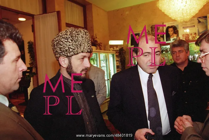 : Boris Berezovsky and Movladi Udugov, 1996 : Boris Berezovsky and Movladi Udugov, 1996