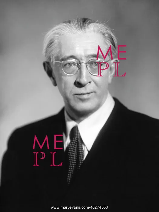 : Boris Lavrenyov, 1955 : Boris Lavrenyov, 1955