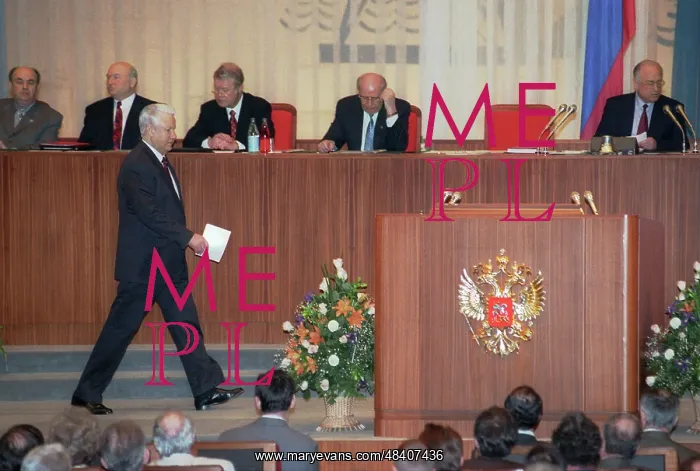 : Boris Yeltsin at All-Russian conference of constructors : Boris Yeltsin at All-Russian conference of constructors