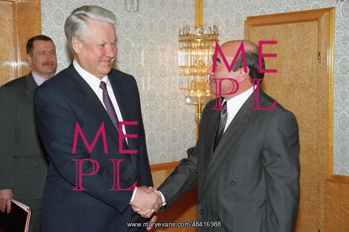 : Boris Yeltsin and Askar Akayev, 1994 : Boris Yeltsin and Askar Akayev, 1994