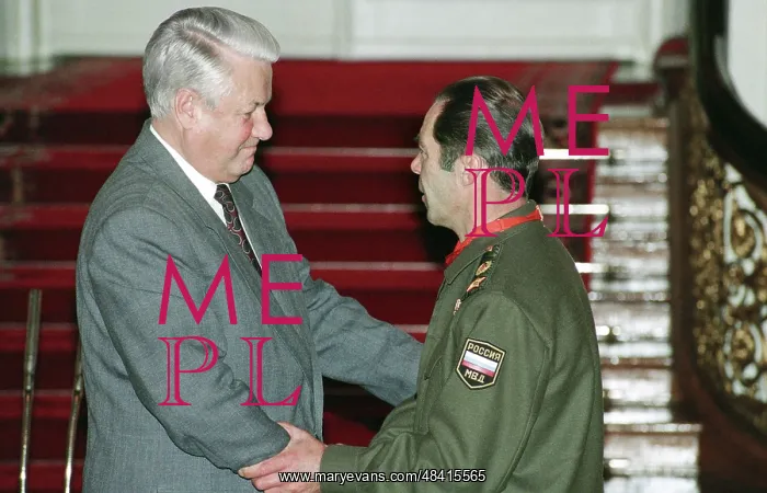 : Boris Yeltsin to award state prizes, 1993 : Boris Yeltsin to award state prizes, 1993