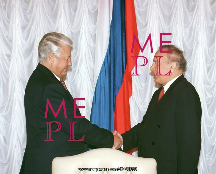 : Boris Yeltsin and Geydar Aliyev, 1994 : Boris Yeltsin and Geydar Aliyev, 1994