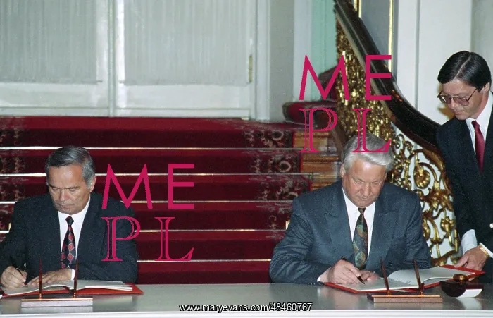 : Boris Yeltsin and Islam Karimov, 1992 : Boris Yeltsin and Islam Karimov, 1992