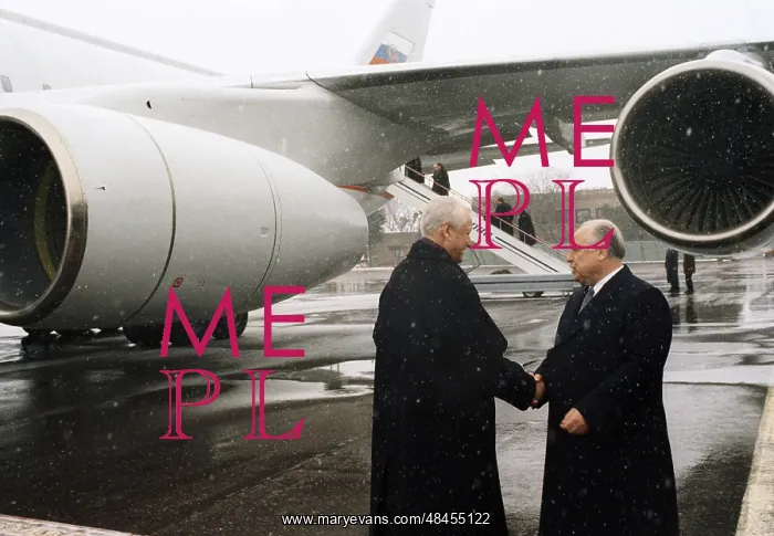 : Boris Yeltsin - L and Viktor Chernomyrdin, 1997 : Boris Yeltsin - L and Viktor Chernomyrdin, 1997