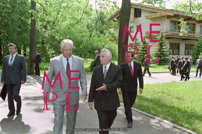 : Boris Yeltsin and Leonid Kravchuk, 1993 : Boris Yeltsin and Leonid Kravchuk, 1993