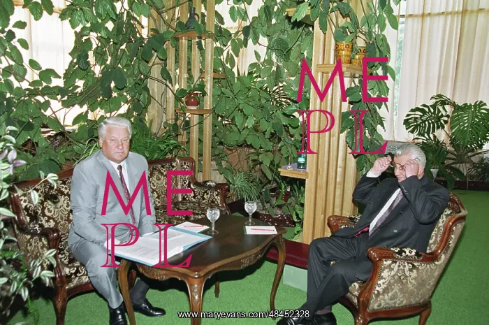 : Boris Yeltsin and Leonid Kravchuk, 1993 : Boris Yeltsin and Leonid Kravchuk, 1993
