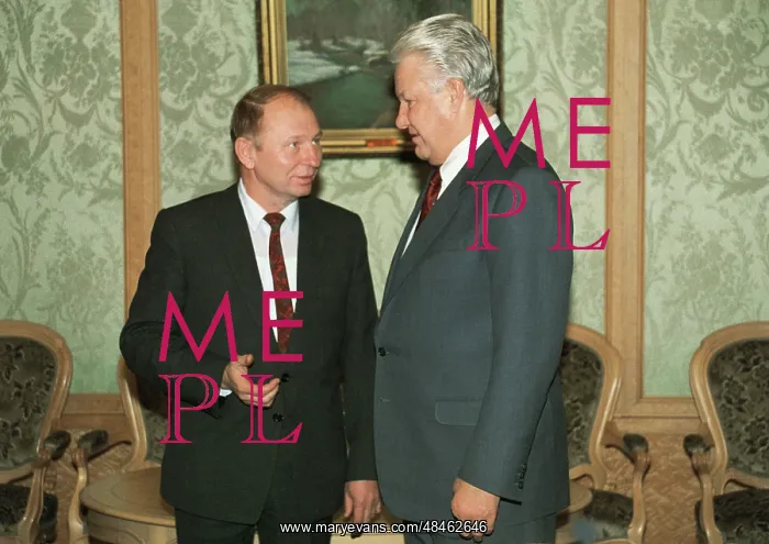 : Boris Yeltsin and Leonid Kuchma, 1992 : Boris Yeltsin and Leonid Kuchma, 1992