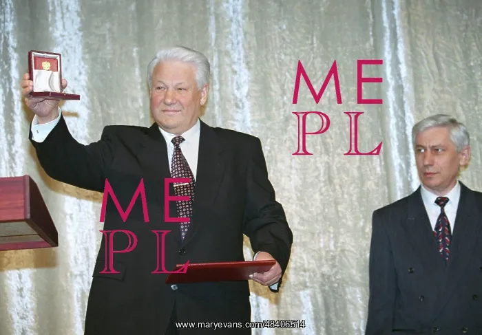 : Boris Yeltsin at Sovremennik : Boris Yeltsin at Sovremennik