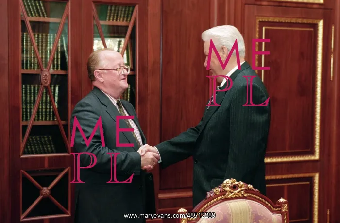 : Boris Yeltsin and Viktor Gerashchenko, 1998 : Boris Yeltsin and Viktor Gerashchenko, 1998