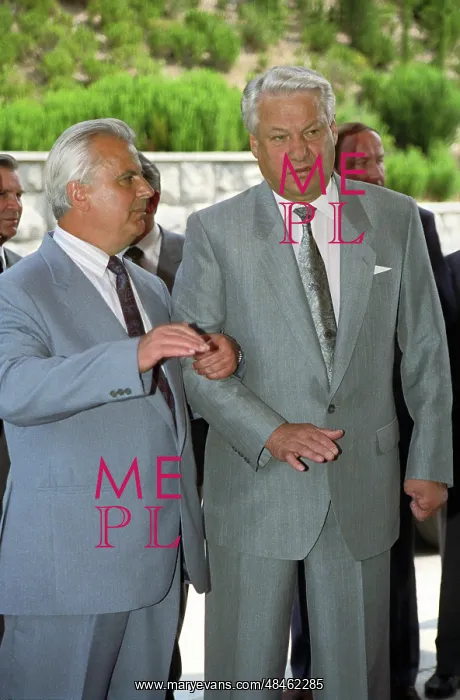  : Boris Yeltsin visit to Ukraine, 1992