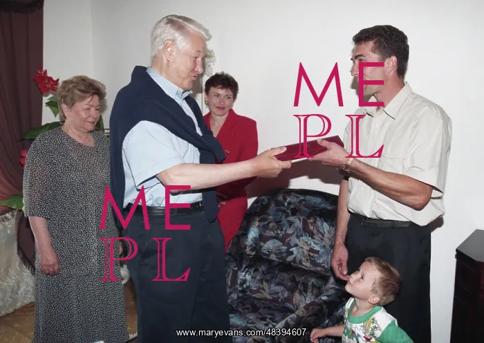 : Boris Yeltsin visiting Samara region : Boris Yeltsin visiting Samara region