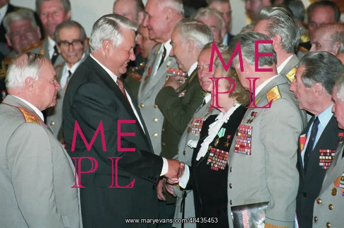 : Boris Yeltsin and war veterans, 1995 : Boris Yeltsin and war veterans, 1995