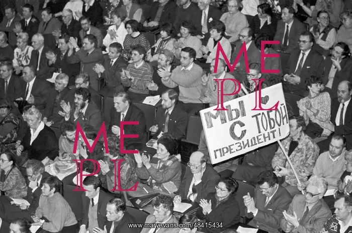 : Boris Yeltsin's supporters, 1993 : Boris Yeltsin's supporters, 1993