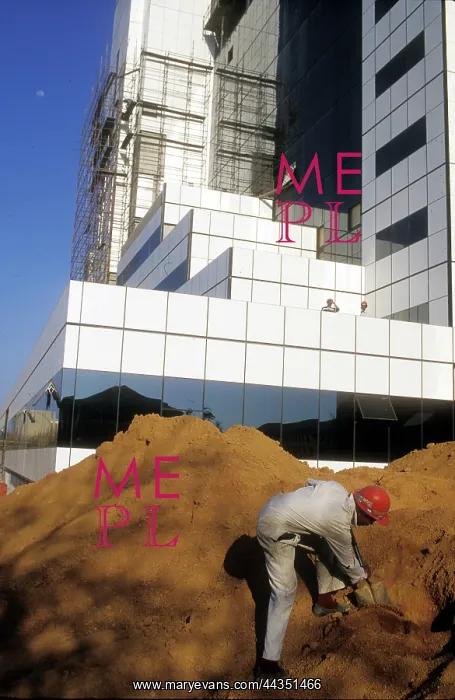 : Botswana. Gaberone 1990s : Builders at work during : Botswana. Gaberone 1990s : Builders at work during
