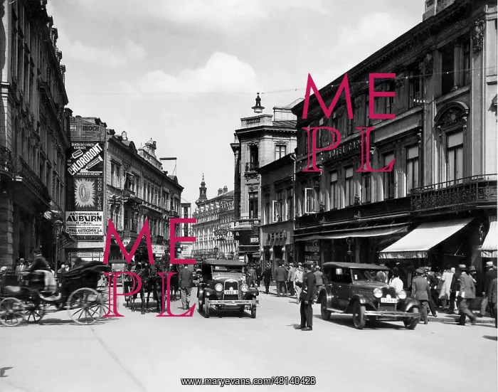: Boulevard in Bucharest : Boulevard in Bucharest