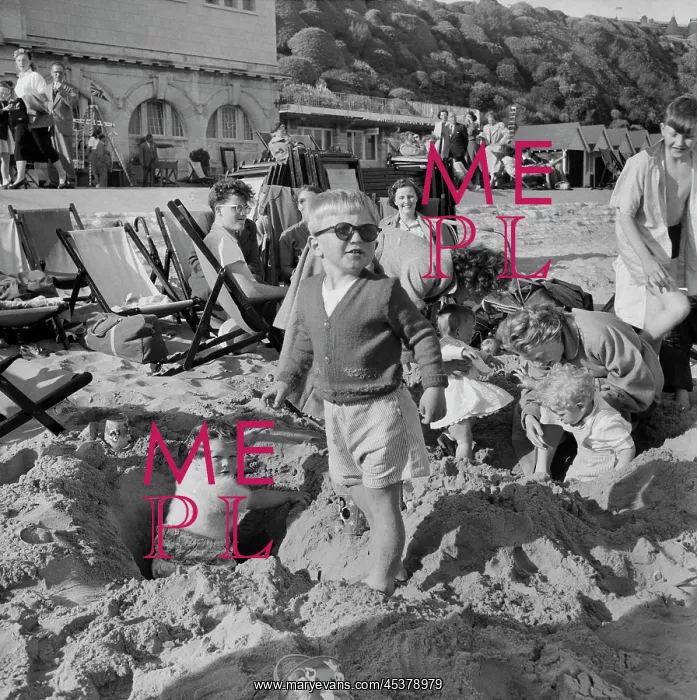 : Bournemouth, Bournemouth, Bournemouth : Bournemouth, Bournemouth, Bournemouth