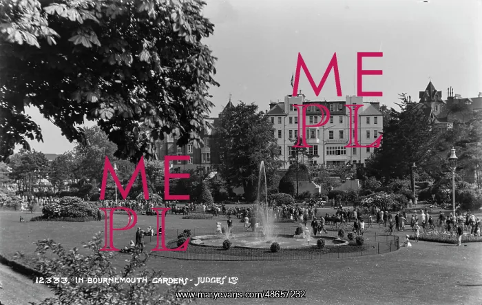 : In Bournemouth Gardens : In Bournemouth Gardens
