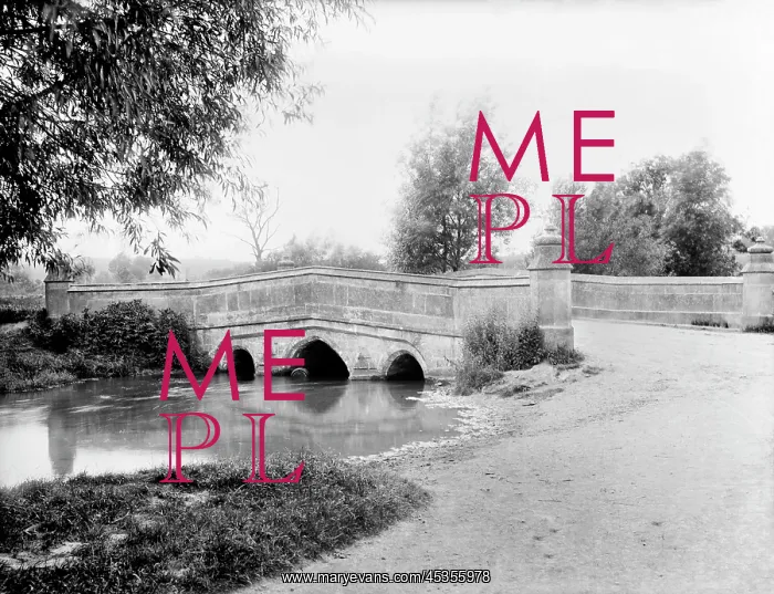 : Bourton Bridge : Bourton Bridge