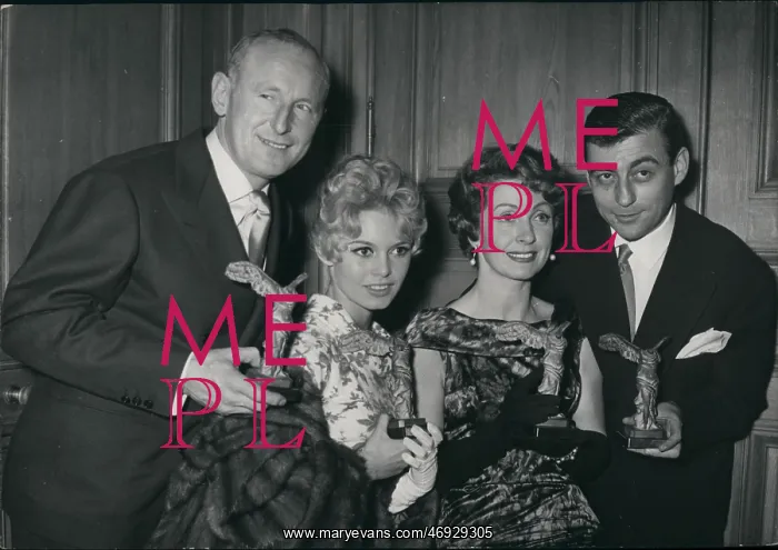 : Bourvil, Brigitte Bardot, Danielle Darrieux, Francois Perier : Bourvil, Brigitte Bardot, Danielle Darrieux, Francois Perier