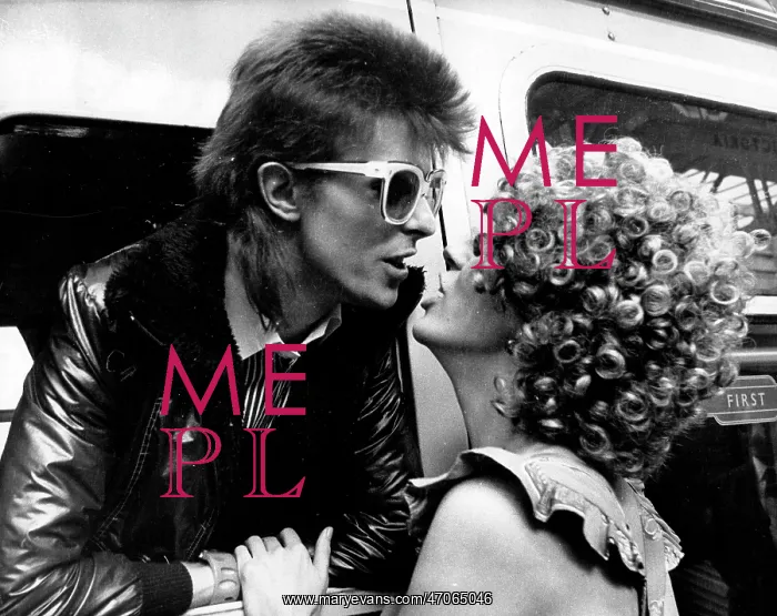 : Bowie Heads to Paris : Bowie Heads to Paris