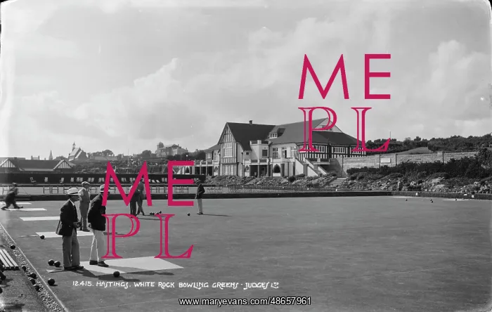 : Bowling at White Rock : Bowling at White Rock