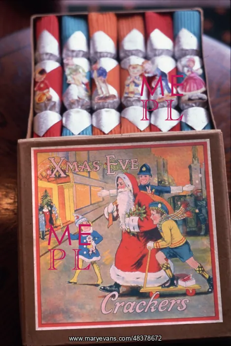 : A box of Christmas Eve crackers : A box of Christmas Eve crackers