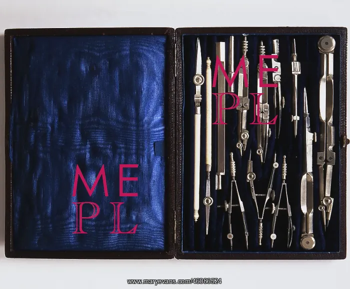 : Box of draughtsman's instruments, UK : Box of draughtsman's instruments, UK