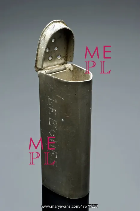 : Box for Transporting Leeches, 19th Century : Box for Transporting Leeches, 19th Century