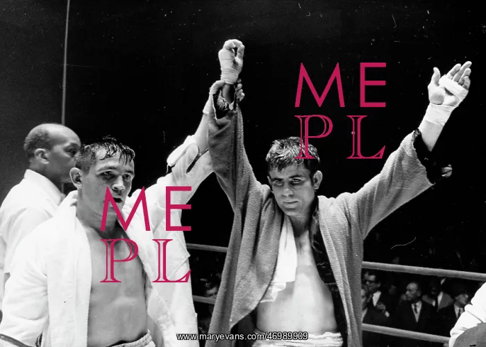: Boxer Johnny Gonsalves 1931 - 2007 : Boxer Johnny Gonsalves 1931 - 2007