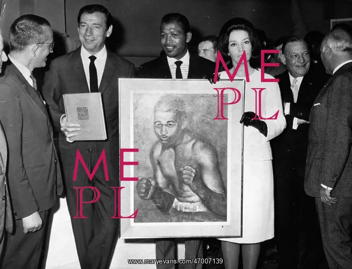 : Boxer Sugar Ray Robinson 1921 - 1989 : Boxer Sugar Ray Robinson 1921 - 1989