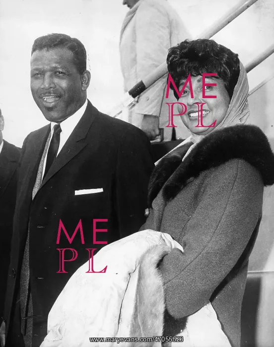 : Boxer Sugar Ray Robinson 1921 - 1989 : Boxer Sugar Ray Robinson 1921 - 1989