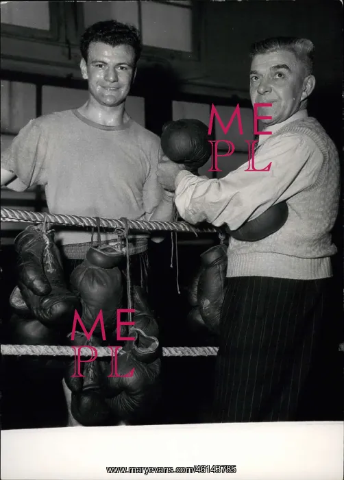 : Boxing. Mar. 19, 1953 - Cliff Curvis V. Gilbert Lavoine in Paris next Sunday; : Boxing. Mar. 19, 1953 - Cliff Curvis V. Gilbert Lavoine in Paris next Sunday;