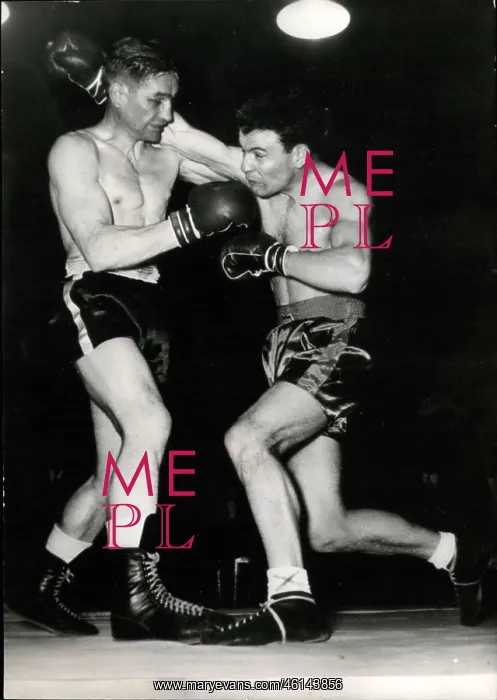 : Boxing. Mar. 22, 1953 - Cliff Curvis Versus Gilbert Lavoine In Paris : Boxing. Mar. 22, 1953 - Cliff Curvis Versus Gilbert Lavoine In Paris