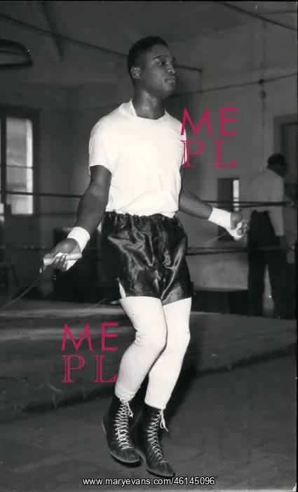 : Boxing. 1953 - Norman Hays Versus Milazzo Next Wednesday in Paris : Boxing. 1953 - Norman Hays Versus Milazzo Next Wednesday in Paris