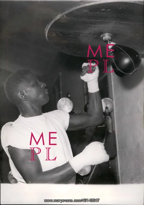 : Boxing. Jan. 01, 1953 - Percy Basset Versus Ray Famechon in Paris : Boxing. Jan. 01, 1953 - Percy Basset Versus Ray Famechon in Paris