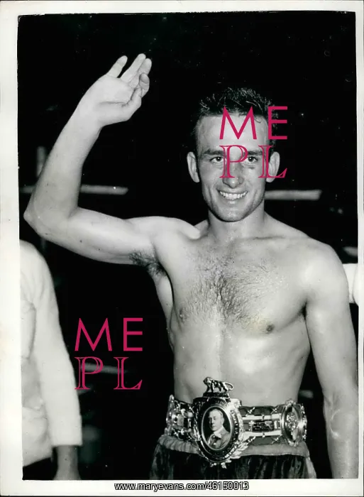 : Boxing. Sep. 30, 1953 - 30-9-53 Boxing at Empress Hall Lucy beat McGovern on points : Boxing. Sep. 30, 1953 - 30-9-53 Boxing at Empress Hall Lucy beat McGovern on points