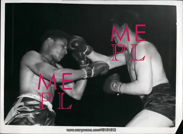 : Boxing. Mar. 30, 1954 - Yolande Pompee versus Ivano Fontana at Earl's Court : Boxing. Mar. 30, 1954 - Yolande Pompee versus Ivano Fontana at Earl's Court