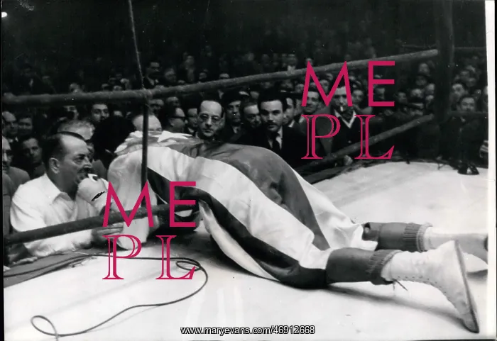 : Boxing. Mar. 03, 1956 - Ballarin Winner on points : Boxing. Mar. 03, 1956 - Ballarin Winner on points
