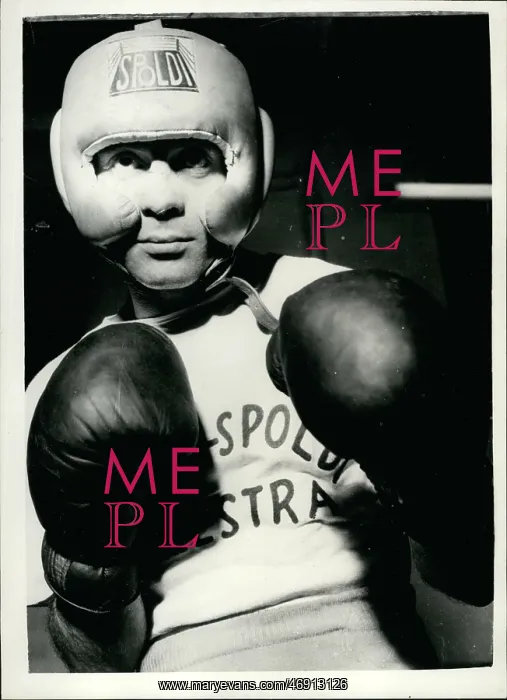 : Boxing. 1955 - Photo Shows: Study of Italian flyweight : Boxing. 1955 - Photo Shows: Study of Italian flyweight