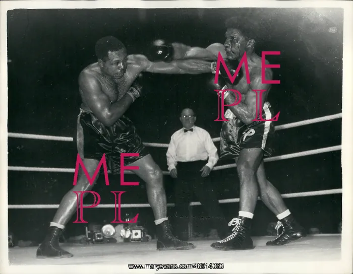 : Boxing. Jun. 06, 1956 - Archie Moore Retains light heavyweight title : Boxing. Jun. 06, 1956 - Archie Moore Retains light heavyweight title