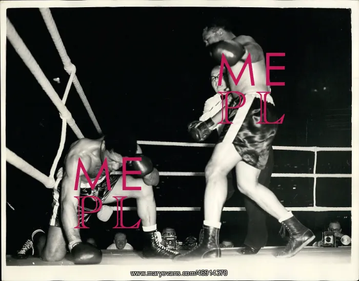 : Boxing. Jun. 06, 1956 - Archie Moore Retains His Light Heavyweight Title : Boxing. Jun. 06, 1956 - Archie Moore Retains His Light Heavyweight Title