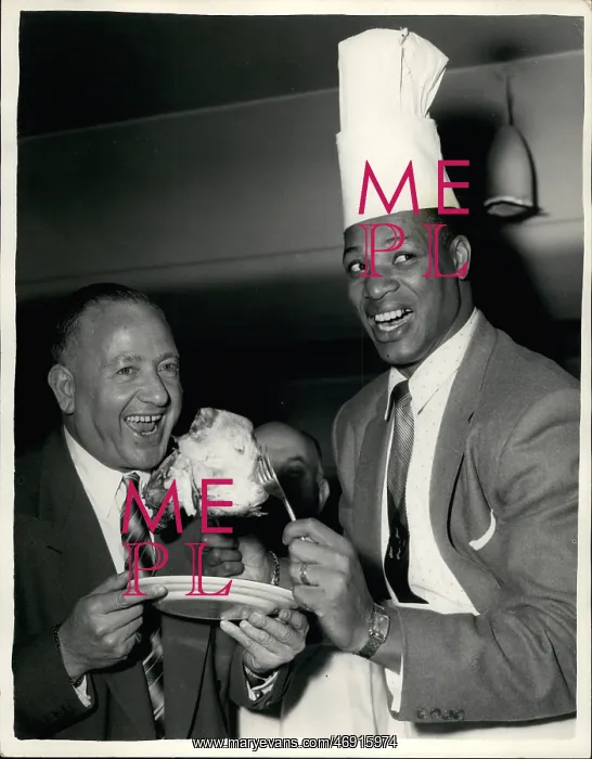 : Boxing. Nov. 11, 1956 - RECEPTION FOR NINO VALDIS A reception for Cuban : Boxing. Nov. 11, 1956 - RECEPTION FOR NINO VALDIS A reception for Cuban