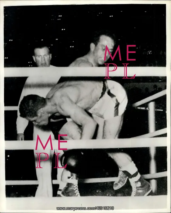 : Boxing. Jul. 02, 1956 - Mario D'Agata wins world bantam weight championship : Boxing. Jul. 02, 1956 - Mario D'Agata wins world bantam weight championship