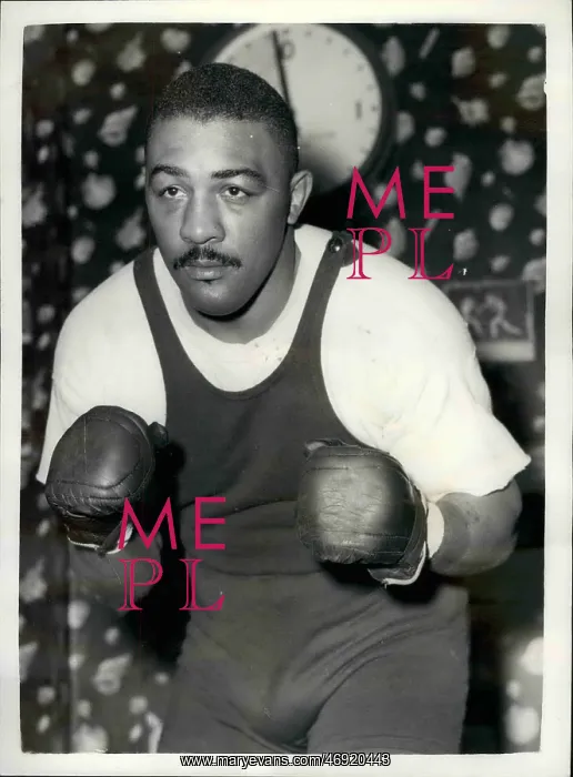 : Boxing. Nov. 11, 1957 - American Boxers Training In London Bob Baker Sparring : Boxing. Nov. 11, 1957 - American Boxers Training In London Bob Baker Sparring