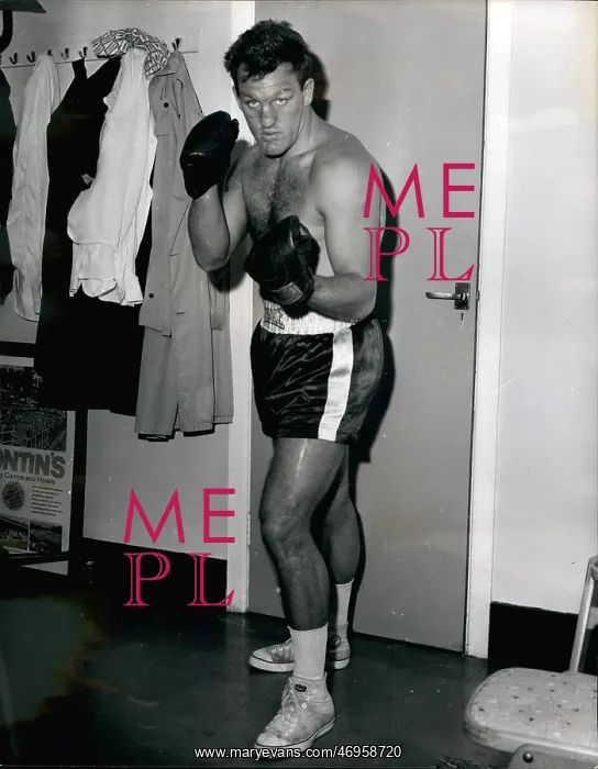 : Boxing. Feb. 28 Brian and his favorite fans; Away : Boxing. Feb. 28 Brian and his favorite fans; Away
