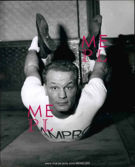 : Boxing. Feb. 28 Henry Cooper performs a variety of toughening exercises : Boxing. Feb. 28 Henry Cooper performs a variety of toughening exercises