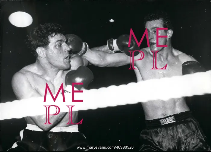  : Boxing. Jan. 01, 1962 - (Illegible) his title