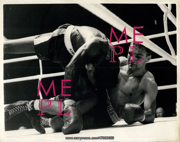 : Boxing. Apr. 18, 1961 - World Light-Weight Title Fight Between Dave Charnley : Boxing. Apr. 18, 1961 - World Light-Weight Title Fight Between Dave Charnley