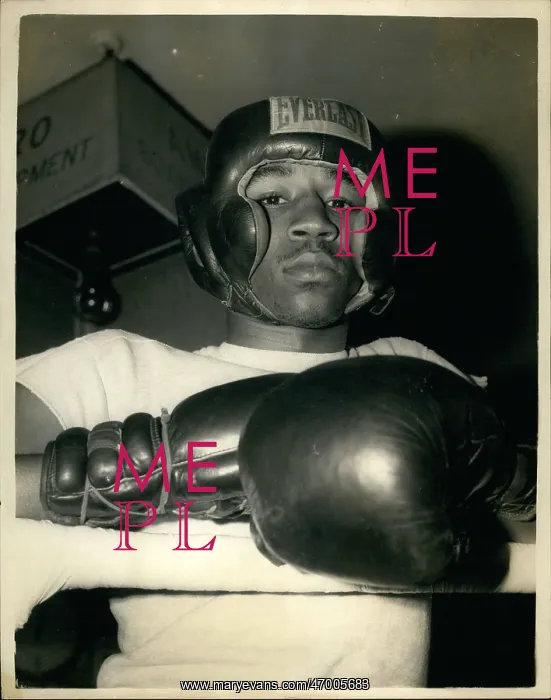 : Boxing. May 05, 1962 - Speaks No English - But His Punches Will Tell : Boxing. May 05, 1962 - Speaks No English - But His Punches Will Tell