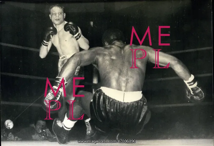 : Boxing. Jan. 10, 1961 - American Moore beat Frenchmen Lamperti at the Palais : Boxing. Jan. 10, 1961 - American Moore beat Frenchmen Lamperti at the Palais
